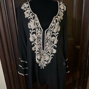 ELLA MOSS BLACK EMBROIDERED BEADED TUNIC L
